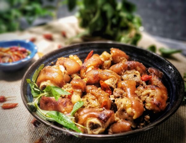 Heo Tộc Giả Cày