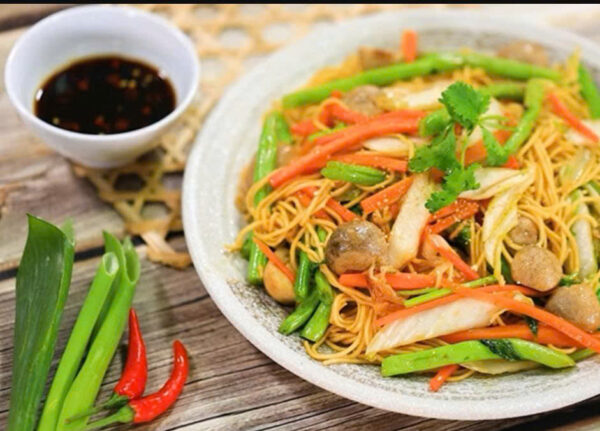 Mì Xào Rau Cải