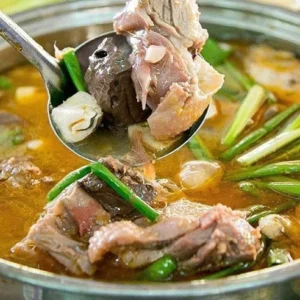Lẩu Vịt Măng Cay