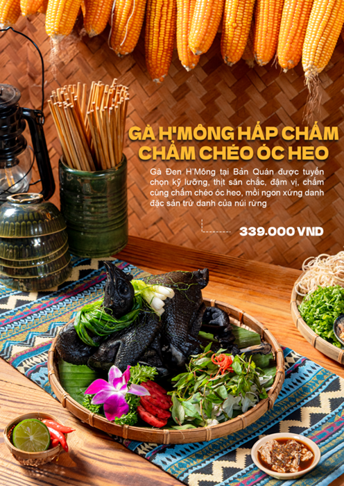 Thưởng thức gà đen hấp tại Bản Quán Trường Sa